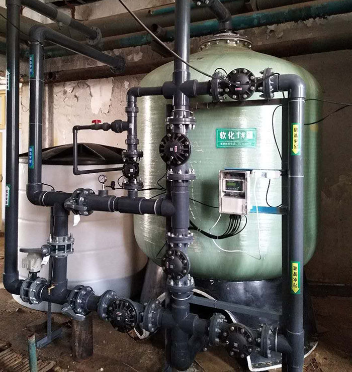 張家口換熱站采購50-75噸/小時全自動軟化水設(shè)備 張家口換熱站采購50-75噸/小時全自動軟化水設(shè)備